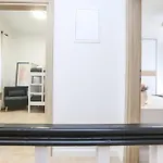 Venetian Canvas Retreat