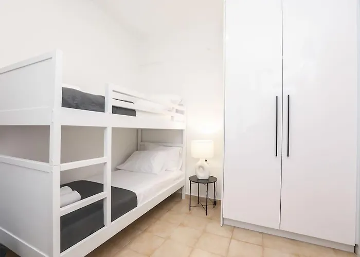 Venetian Canvas Retreat Corfu (city)